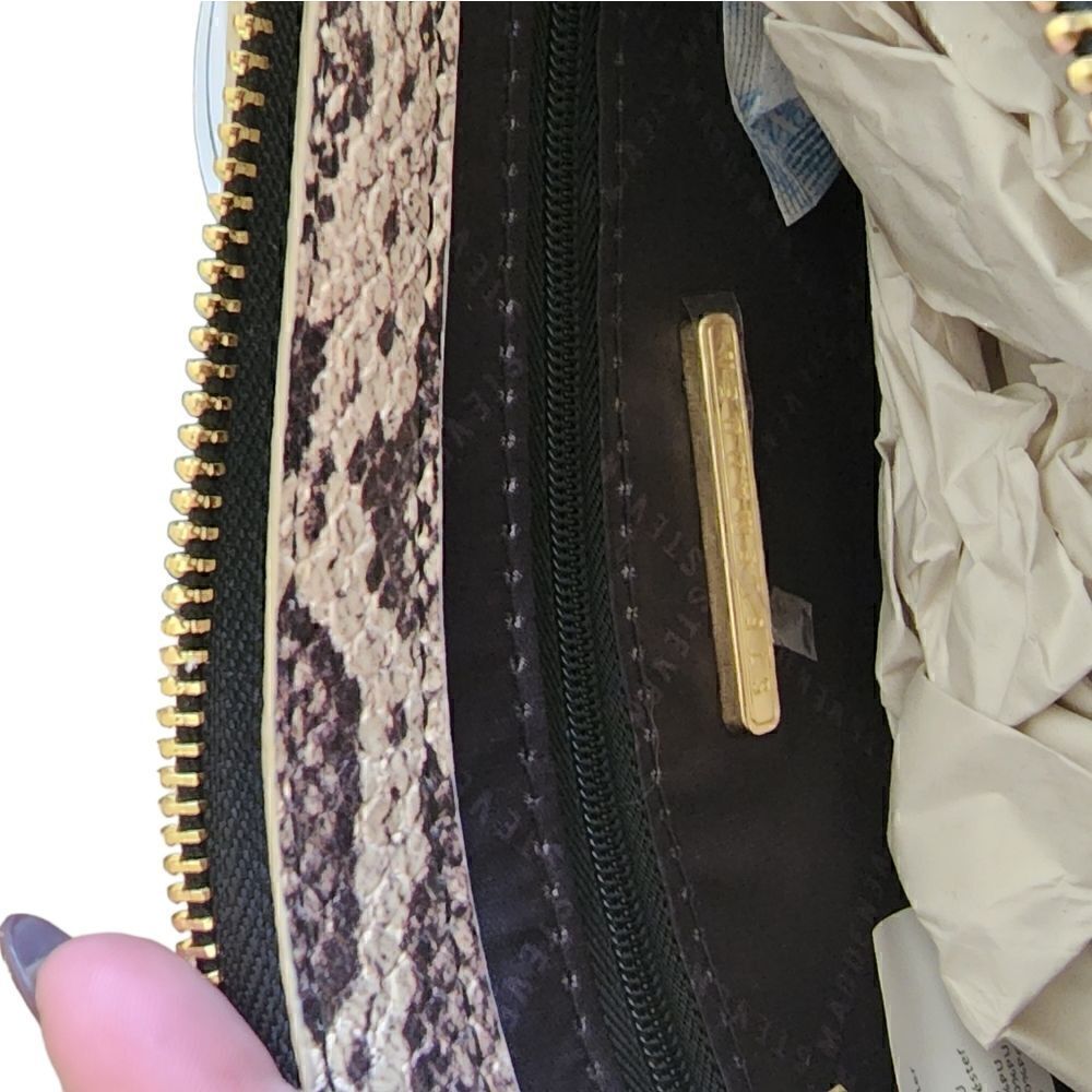 Steve Madden Bhendrik Crossbody with detachable Coid Purse - NWT - Picture 8 of 9